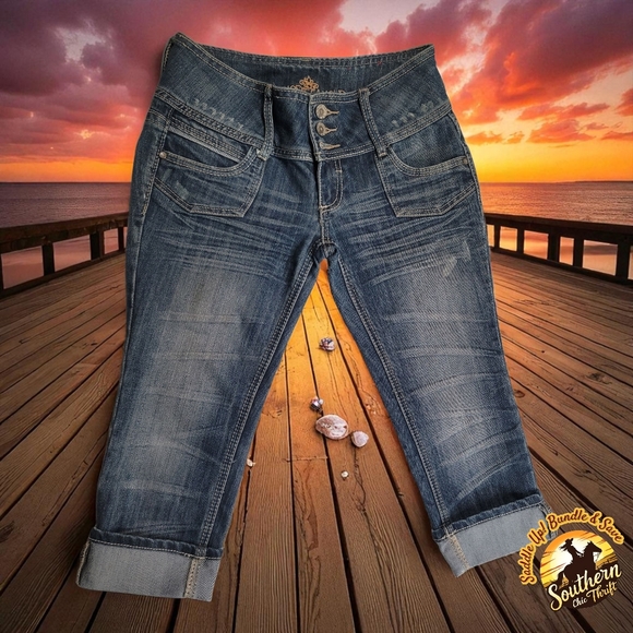 Almost Famous - Sz. 5 Blue Ankle Cropped Jeans with Distressed Details - Picture 1 of 6